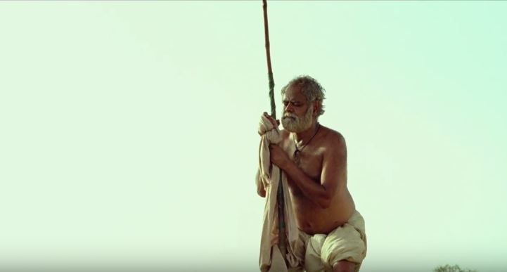 अंधे बूढ़े का रोल कर रहे हैं संजय मिश्रा