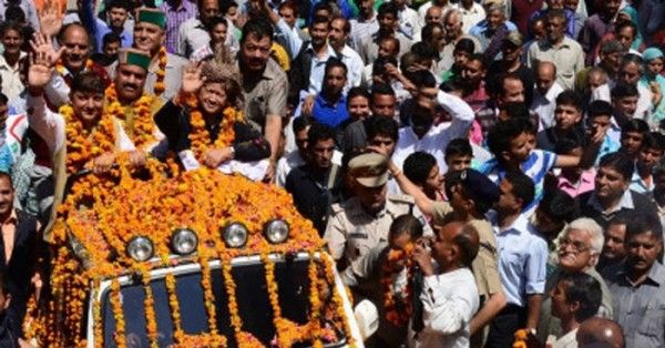 चुनाव प्रचार के दौरान राजिंदर राणा