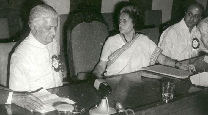 पूर्व प्रधानमंत्री इंदिरा गांधी के साथ यशवंत सिंह परमार. हिमाचल प्रदेश में डॉक्टर परमार के नाम की काफी अहमियत है.