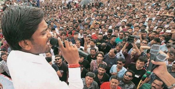 पटेल आरक्षण आंदोलन के दौरान हार्दिक पटेल 