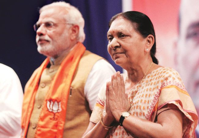 गुजरात के में हुए विकास के पीछे आनंदी बेन पटेल के मंंत्रालय का अहम रोल रहा है.