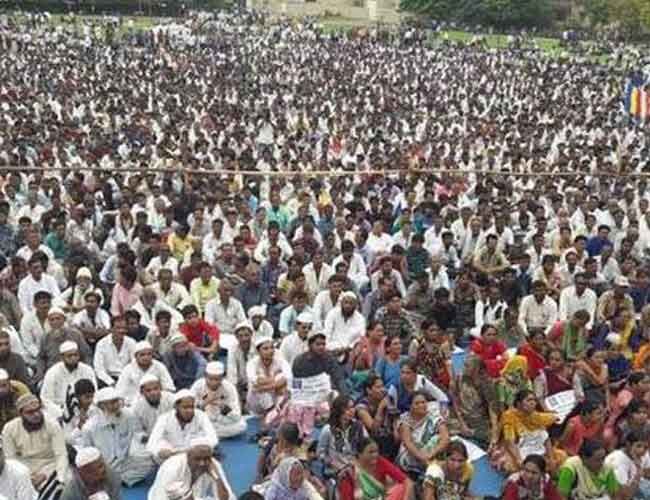ऊना में दलितों की पिटाई का मामला पूरे देश में गूंजा था, जिससे आनंदी बेन सरकार की किरकिरी हुई.