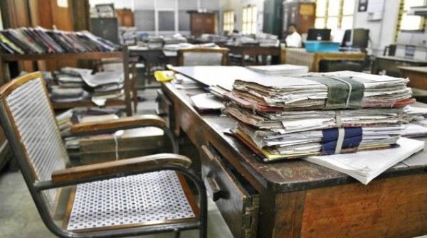 एक स्टैण्डर्ड सरकारी ऑफिस.