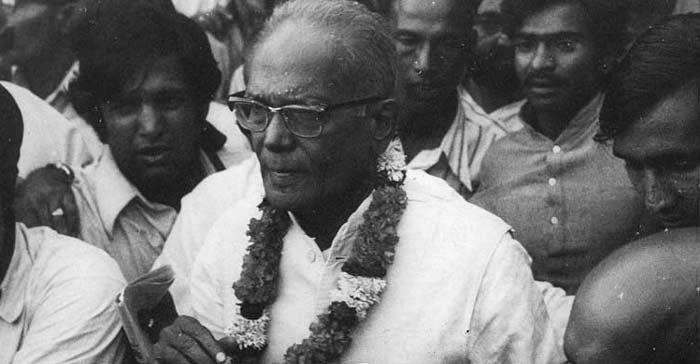 ललित बाबू बड़े दबंग किस्म के नेता थे. जयप्रकाश नारायण के साथ बड़े करीबी ताल्लुकात थे उनके. कहते हैं कि वो इंदिरा और जेपी के बीच पसरी चुप्पी को पाटने की कोशिश करते थे. 