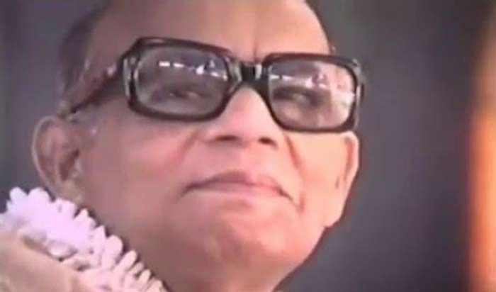 70 के दशक में पी आर सरकार का नाम दो बड़े मामलों में सुनने को मिला. ललित नारायण मर्डर केस के अलावा एयर इंडिया के विमान एंपरर अशोका के क्रैश के बाद भी लोगों ने आनंदमार्गियों का नाम लिया. अफवाह थी कि पी आर सरकार को छुड़वाने के लिए क्रैश करवाया गया. 