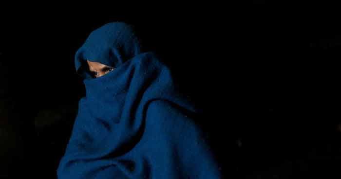 एक सवाल ये भी है कि पीड़िताओं ने पुलिस द्वारा अरेस्ट किए गए चारों लड़कों की शिनाख्त कैसे की? शिनाख्त की ये कार्रवाई अदालत की देखरेख में हुई थी (सांकेतिक तस्वीर)