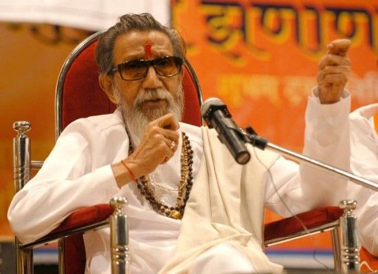 बाल ठाकरे वो शख्स थे जिन्होंने बुरे वक़्त में मोदी का साथ दिया