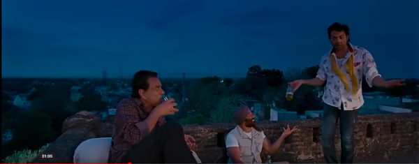 फिल्म 'यमला पगला दीवाना' का एक सीन.