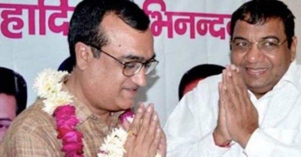अजय माकन के साथ सुशील गुप्ता