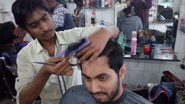 करोड़ों के बिक रहे हैं आपके बाल.