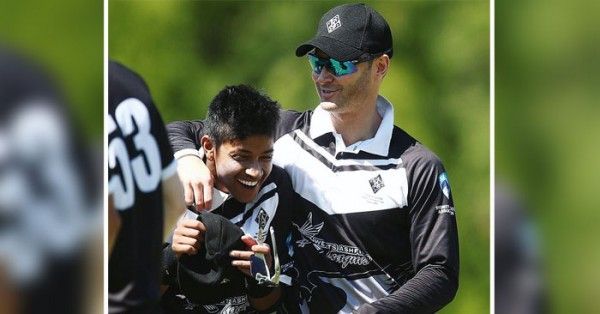 माइकल क्लार्क के साथ संदीप