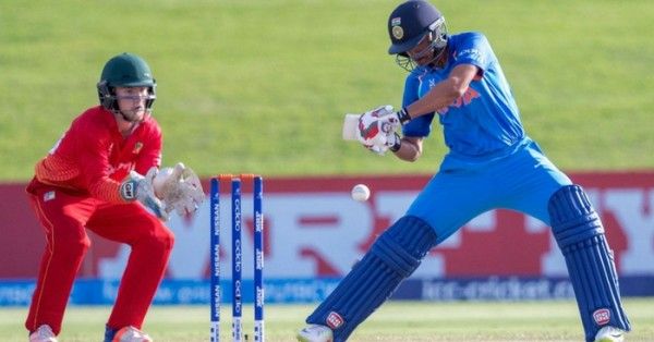 ज़िम्बाब्वे के खिलाफ बैटिंग करते शुभमन गिल.