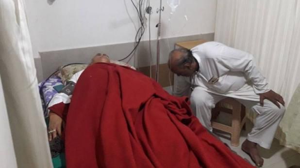 पद्मावती का विरोध करने के लिए शरीर में एनर्जी डलवाते तोगड़िया जी
