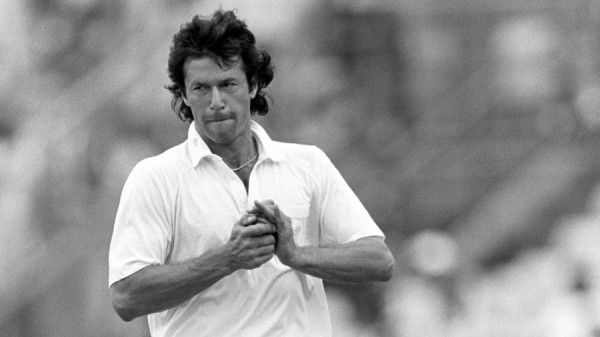 Imran-Khan-in-top-20-greatest-cricketers