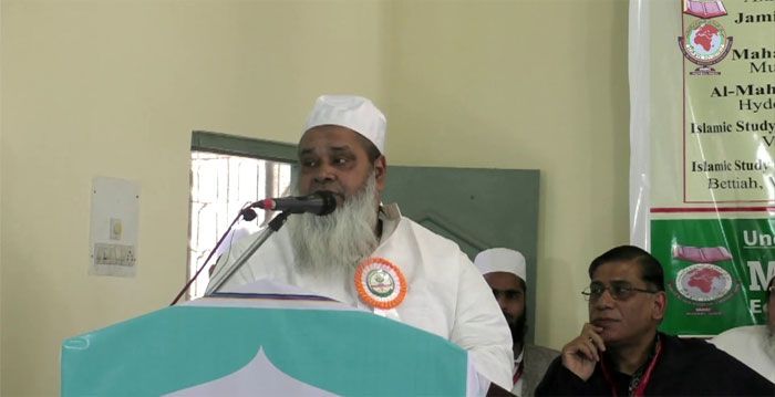 बदरुद्दीन अजमल की राजनीति चाहे जो है, कहते वो खुद को सेक्युलर ही हैं. 