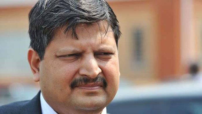 गुप्ता भाइयों का सबसे करीबी रिश्ता अफ्रीकन नैशनल कांग्रेस के साथ बना. विपक्षी दलों के साथ भी उनके अच्छे ताल्लुकात थे. 