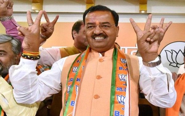 केशव मोर्या योगी आदित्यनाथ के डिप्टी हैं.