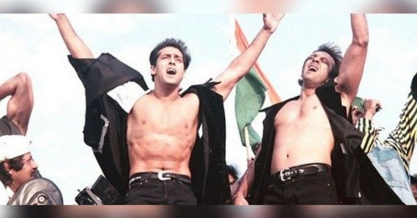 फिल्म 'दस' की शूटिंग के एक सीन में सलमान खान और संजय दत्त.