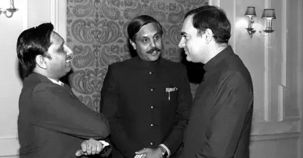 राजीव गांधी के साथ मणि शंकर अय्यर