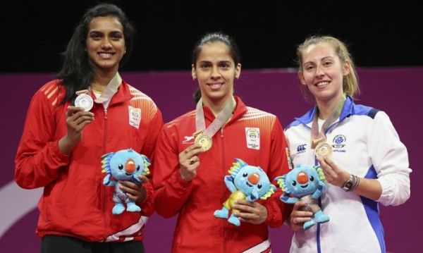 एस. नेहवाल अपने गोल्ड के साथ - इतिहास, समाजशास्त्र, अर्थशास्त्र और विज्ञान छोड़िए, खेलों में भी गोल्ड की सबसे ज्यादा पूछ होती है.