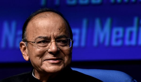 अरुण जेटली और डीपीटी की गहरी दोस्ती के किस्से लम्बे हैं. और अक्सर डीपीटी राज्यसभा में भी जेटली से दोस्ती की बातें ज़ाहिर करते थे