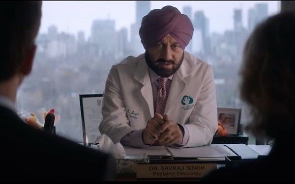 अनुपम खेर एक इंडियन-अमेरिकन बच्चों के ओंकोलोगिस्ट बने हैं, डॉ.सिंह.
