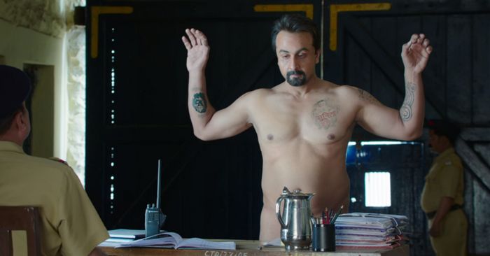 संजय का जीवन बहुत कई विवादों से भरा रहा है, उन्हें नशेड़ी, टेररिस्ट सबकुछ बुलाया गया है. ये फिल्म उन सभी घटनाओं को दिखाएगी ऐसा दावा किया जा रहा है.