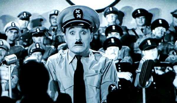 चार्ली ने अपनी फिल्म 'द ग्रेट डिक्टेटर' में हिटलर की धज्जियां उड़ा दी थी.