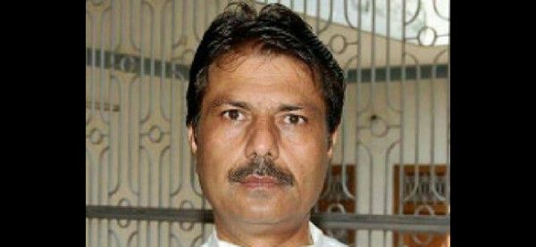 1996 में मुनव्वर हसन बने सांसद.