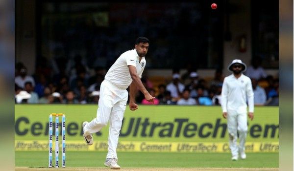 R Ashwin Bowling