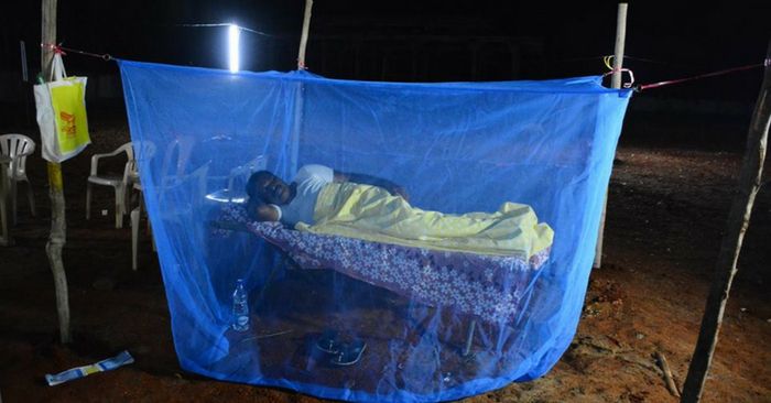 भूतों ने नहीं मच्छरों ने किया परेशान.