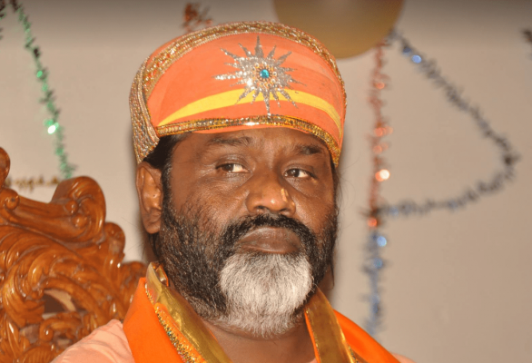 राजस्थान के पाली जिले का रहने वाला मदन दिल्ली आया. यहां आने के करीब 20 साल बाद वो बन गया दाती महाराज.