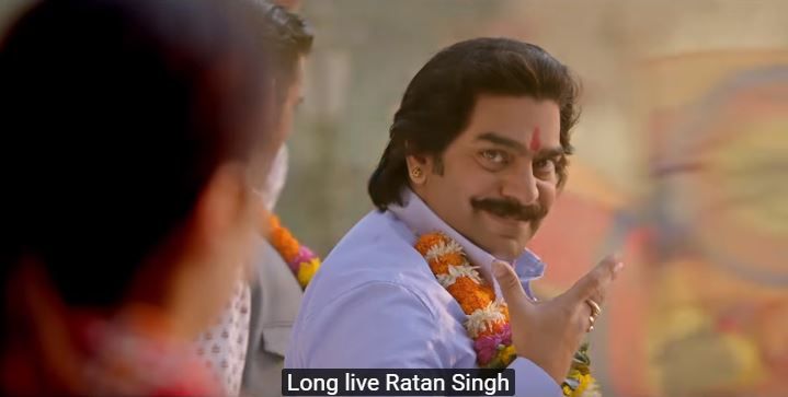 धड़क में आशुतोष जाह्नवी के पिता का रोल कर रहे हैं.