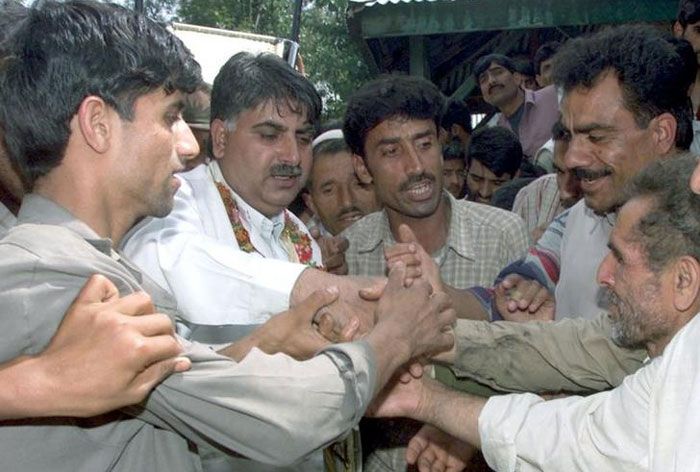 एक वक्त में कुका और उसके लड़ाकों का गढ़ होता था हाजिन. अब यहां लश्कर ने पैर जमा लिए हैं. 