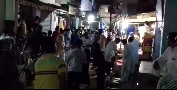 पुलिस का कहना है कि यूट्यूब पर मौजूद कट्टरपंथी इस्लामिक गानों को लिंक करके डीजे पर बजाया गया (फोटो: The Lallantop)