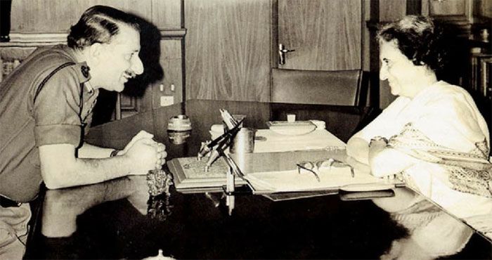 इंदिरा ने सेना को तैयारी के लिए पूरा वक्त दिया था. उन्हें सैम मानेकशॉ पर पूरा भरोसा था. इसीलिए उन्होंने मानेकशॉ को फ्री हैंड भी दिया था.