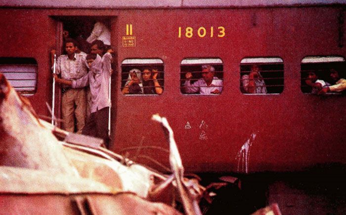 कालिंदी एक्सप्रेस का ड्राइवर, स्विचमैन गोरेलाल, असिस्टेंट स्टेशन मास्टर पाण्डेय इन सबने लापरवाही बरती. रही-सही कसर पूरी की पुरी से आ रही पुरुषोत्तम एक्सप्रेस के ड्राइवर ने (सांकेतिक तस्वीर)