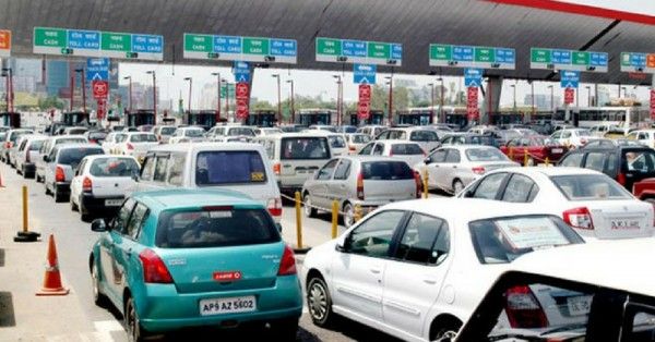 सिर्फ दो पहिया और सरकारी वाहनों को है टोल टैक्स से छूट.