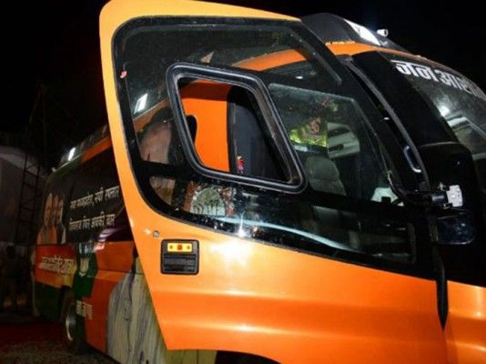 शिवराज की जन-आशीर्वाद यात्रा का वो रथ, जिस पर पथराव हुआ.