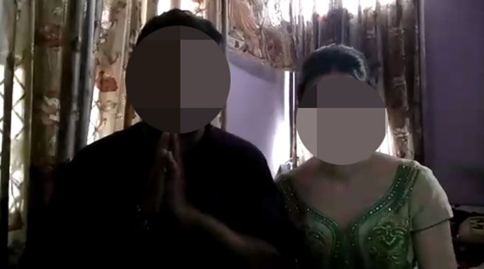 बच्ची के माता-पिता दिल्ली पुलिस पर सही तरह से जांच न करने का आरोप लगा रहे थे. उनकी मांग थी कि ये केस क्राइम ब्रांच को दिया जाए. उनकी मांग मान ली गई है. केस क्राइम ब्रांच के सुपुर्द कर दिया गया है.