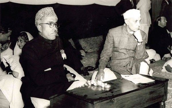 नेहरू, शेख अब्दुल्ला और इंदिरा जोधपुर आए थे जिसके बाद यहां कि परिस्थितियों में सुधार आया.