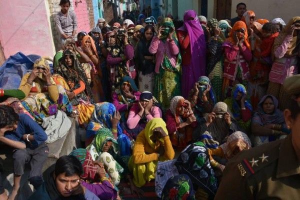 संजलि की मौत से गांव में मातम पसर गया और हंगामा भी हुआ.
