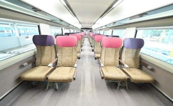 अंदर से ऐसी दिखेगी ट्रेन.