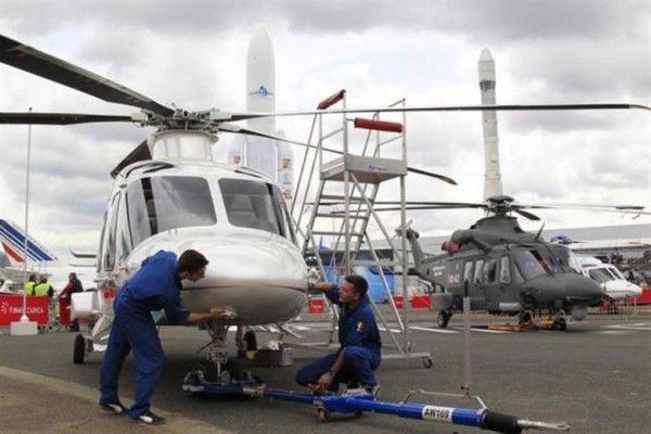 अगस्ता की खरीद में घोटाले की बात 2012 में ही शुरू हो गई थी.