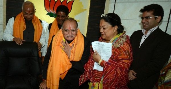 वसुंधरा राजे ने अपने खास अशोक परनामी को बीजेपी का प्रदेश अध्यक्ष बनवा दिया.