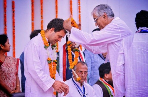 टीएस सिंहदेव भी मुख्यमंत्री के दावेदार हैं.