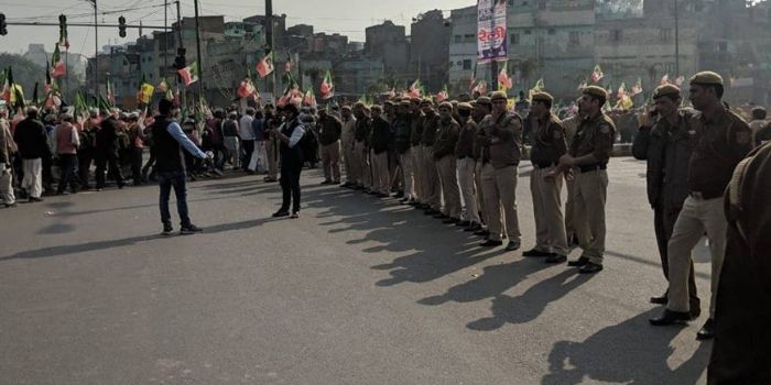 सरकार ने पुलिस को चौकस किया हुआ था.