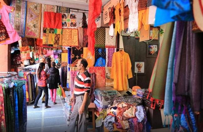 जयपुर का त्रिपोलिया बाजार.