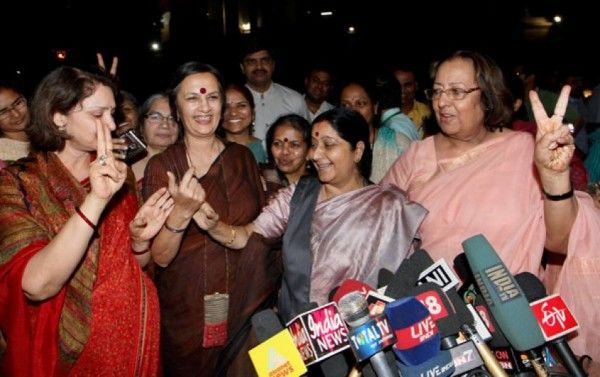Symbolic Iamge| कि इमेजेज ऐसी और भी आएं| Image Courtesy- Outlook India