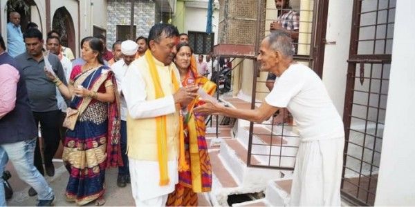 निवर्तमान विधायक शरद जैन को भाजपा ने एक बार फिर कमल खिलाने की जिम्मेदारी दी थी.
